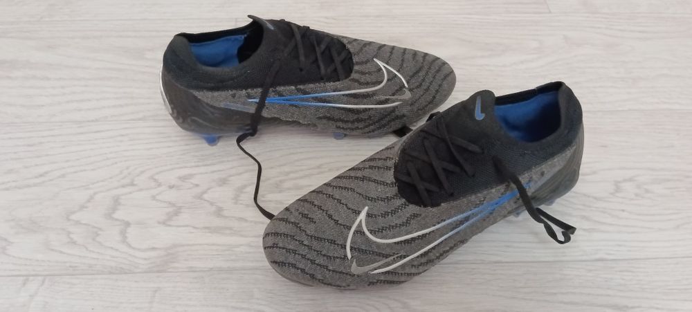 Бутсы футбольные