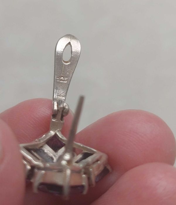 продам серебряные серьги