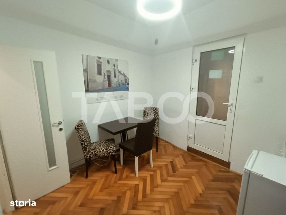 Apartament de inchiriat cu 2 camere central pretabil investitie