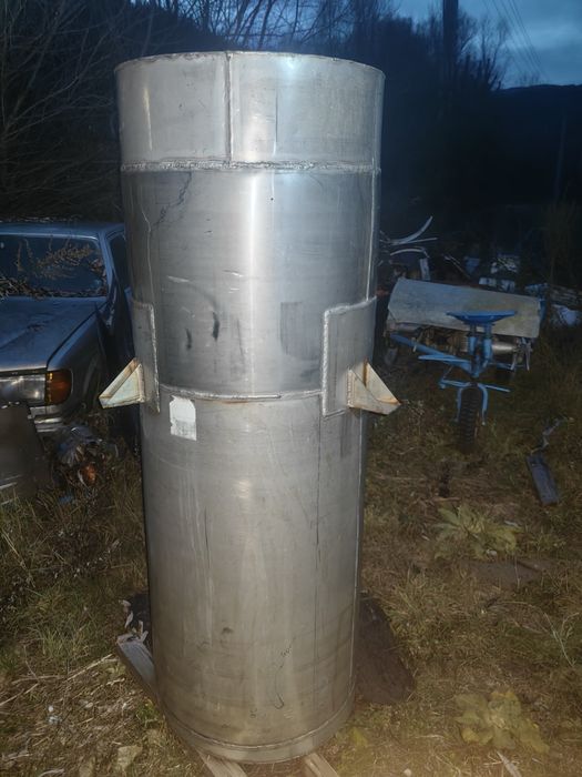 Дестилерия , чисто нова .