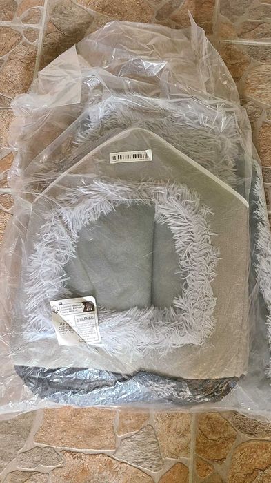 Culcus tip casuta de lux animale / casa pisici și catei LARGE NOUA