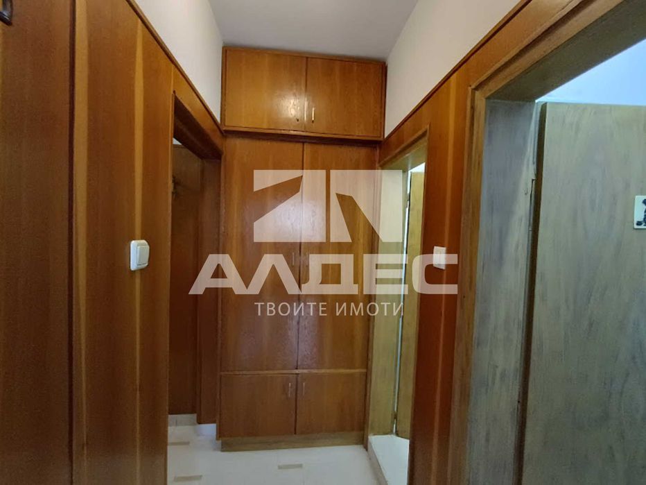 Продава се Двустаен апартамент в София, Гео Милев - 67 кв.м за 1873 €/кв.м - Снимка #12