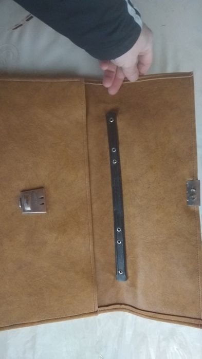 Продаются мужские портфели из натуральной кожи