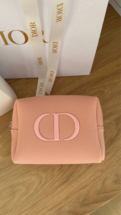 В наличии! Косметички