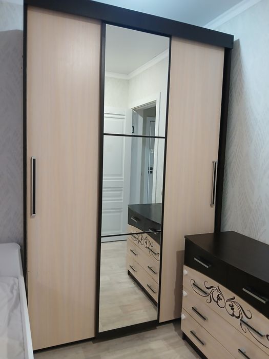 Спальный гарнитур продаётся