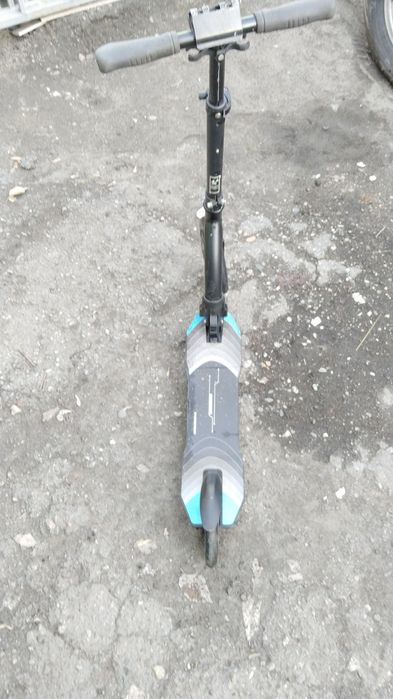 Самокат. В хорошем состояние