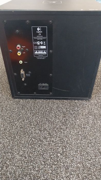 Sistem audio Logitech Z4 + boxe Magnat Metric