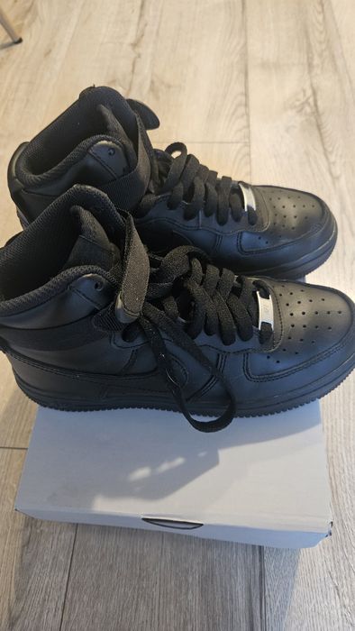 Vand Nike Air Force 1 Mid