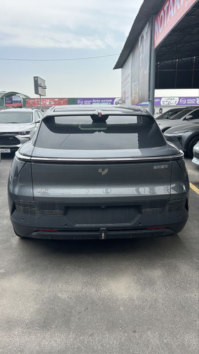 Ji Yue 01 Long Rang Pure Electric