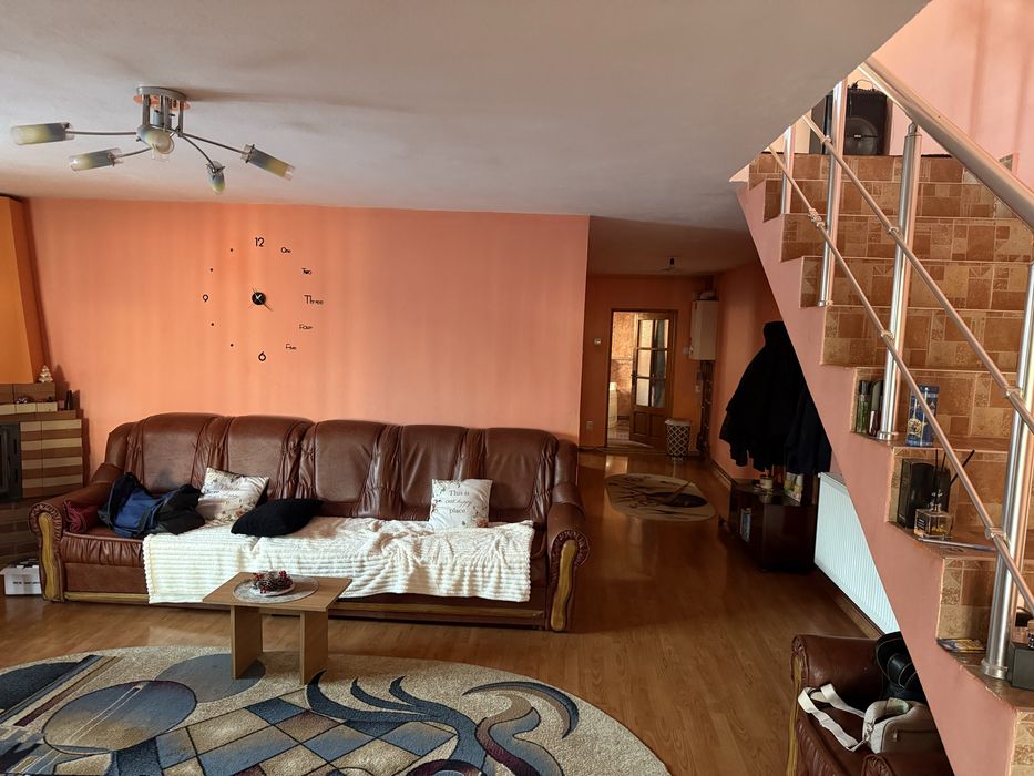 Casa de vanzare la Bucov