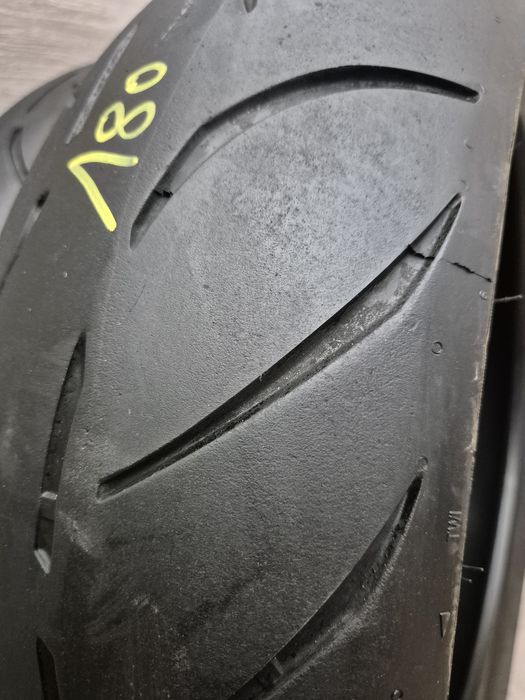 Set anvelope moto 120 70 17 cu 180 55 17 Metzeler M7