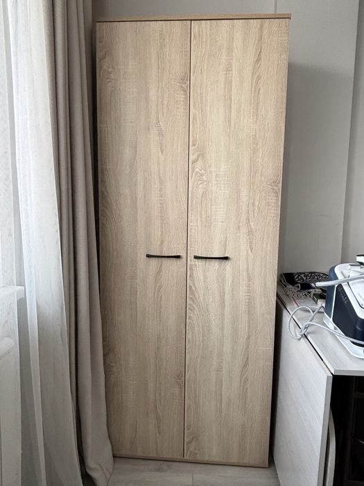 Продается шкаф 80х50х200