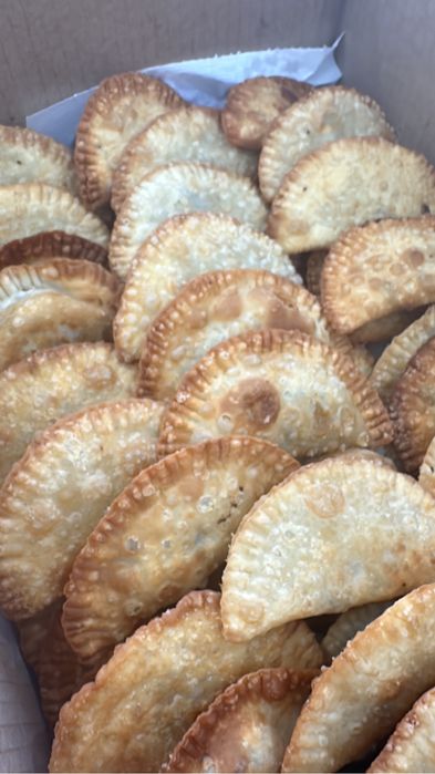 Выпечка самса, рулеты