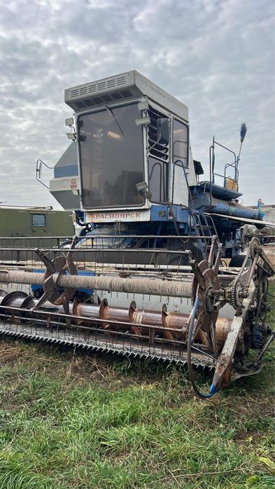 Продам срочно Зерноуборочный комбайн