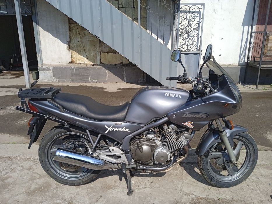 YAMAHA XJ 600 S Division