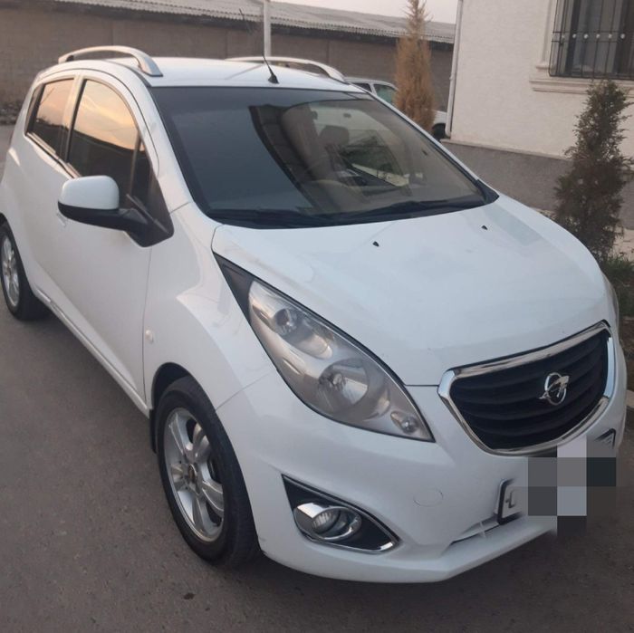 Машина узимми номимда