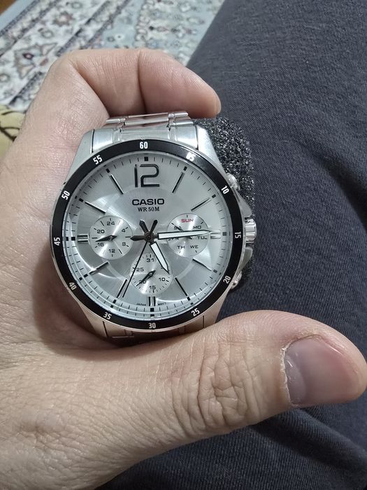 Продам Часы Casio