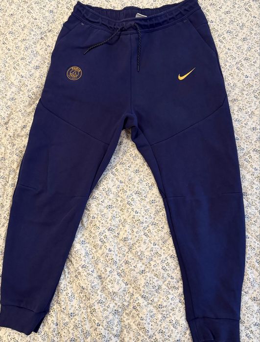 Pantaloni Nike Tech PSG