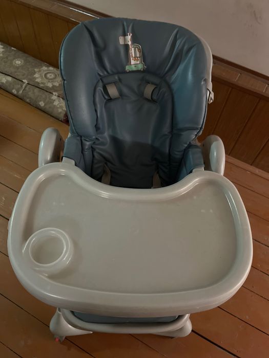 Продаю детский стульчик для кормления