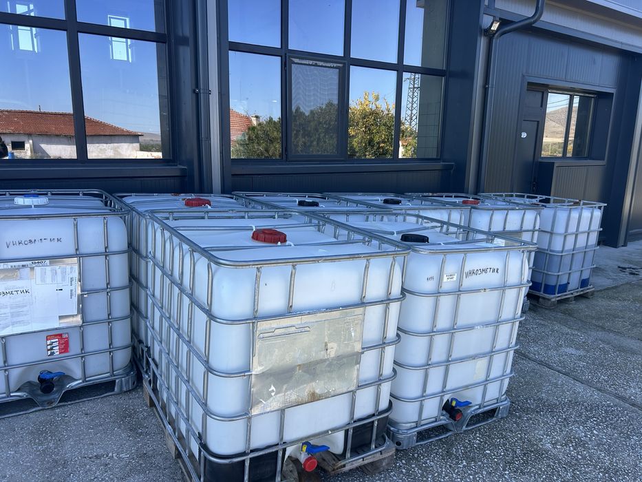 Бидони, IBC Контейнери, цистерни, кубове 1000л  (чисти)