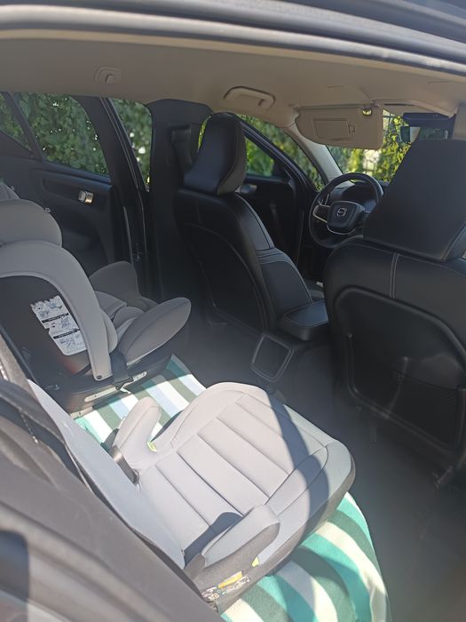 Vând Volvo XC40 2018