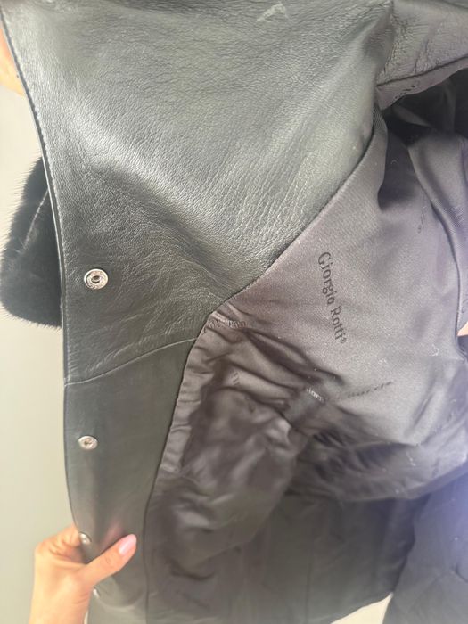 Продам мутоновую шубу с норкой