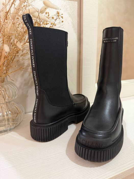 Нови боти на Armani Exchange