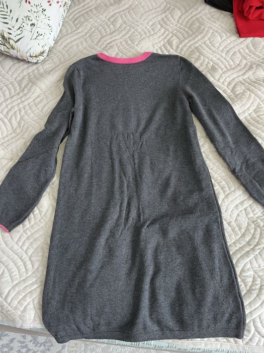 Продай платья для девочки 10-11 лет