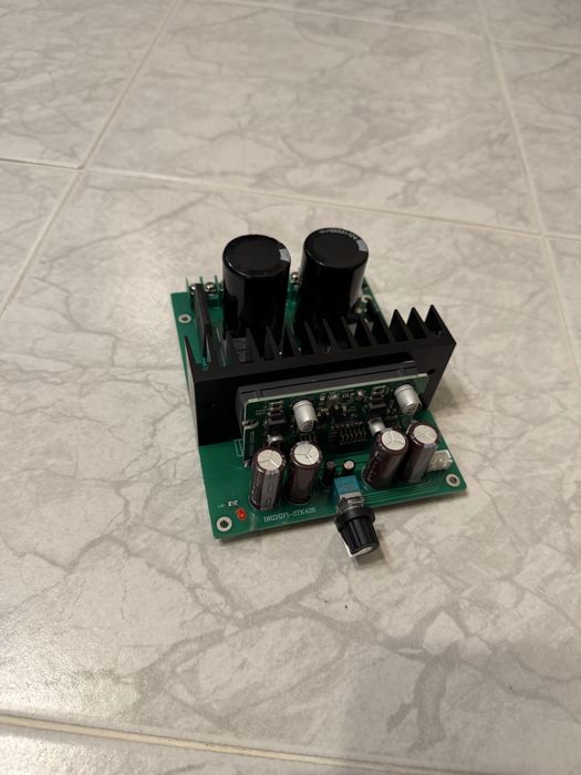 Усилвател 2x200w клас D