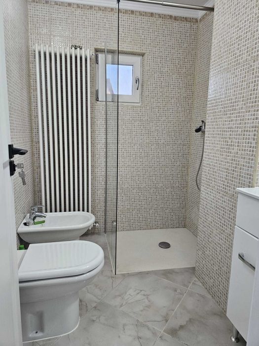 De vânzare Apartament 4 camere Roman Piata Centrală 80 m²