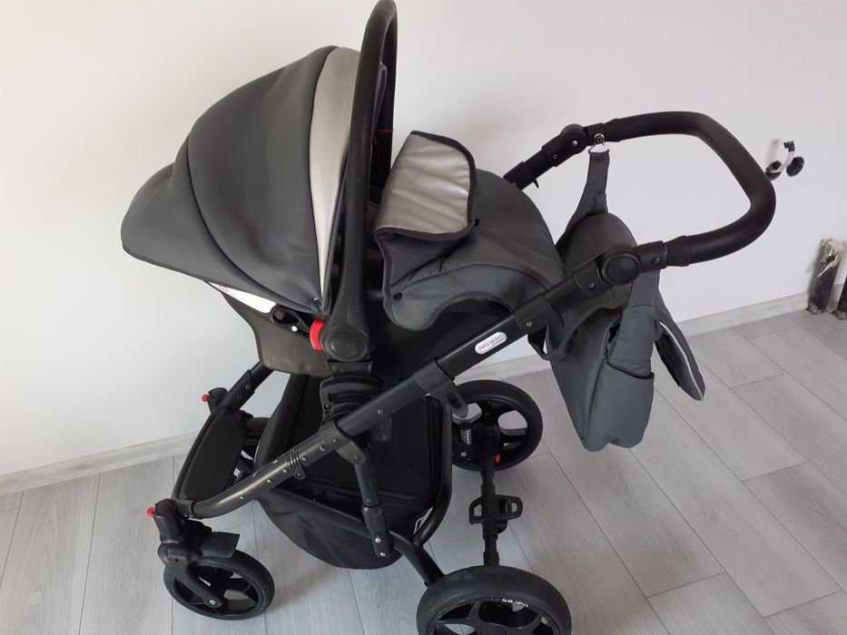 Бебешка количка 3в1 Kuga