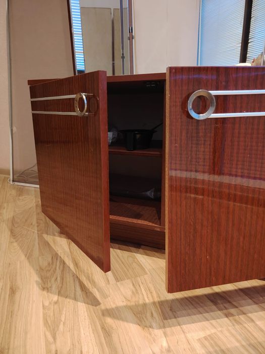 Продам Зеркала Трюмо