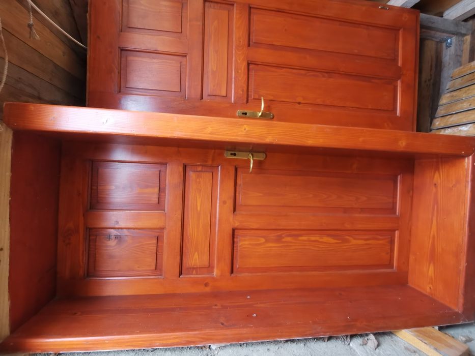 Usa interior lemn masiv