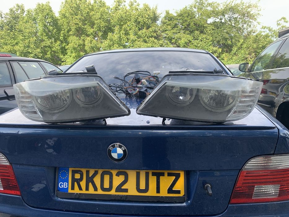 Продаваме фейс фарове за бмв е90 bmw e90