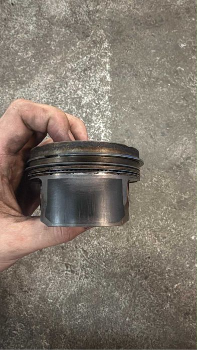 Продавам части (разчиствам гаража)