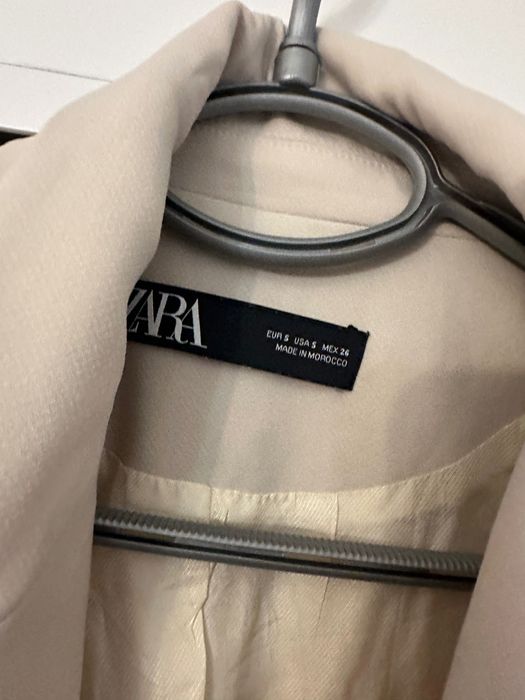 Костюм Caliope, Сака Stradivarius u други