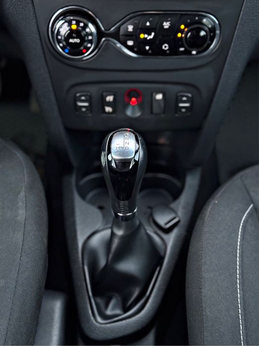 Renault Sandero/автомат/2015г/KZ учет