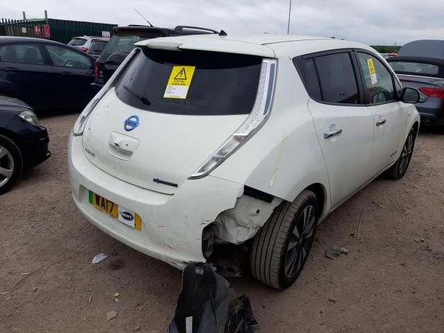 Dezmembrez Nissan Leaf 1