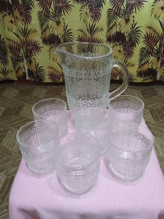 г. Навои. Продам новую посуду ( Япония, Россия, Корея).