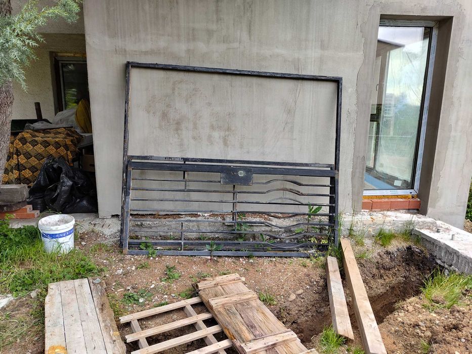 Охранителни решетки плътно ковано желязо