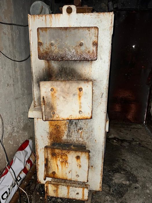 Печь твердотопливная б/у