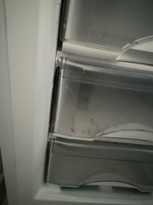 Продам морозильную камеру