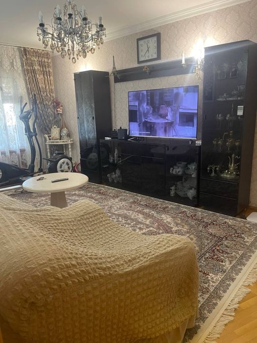 5/5/5 с лифтом кирпич 77 серия около Жк Парквуд напротив Капитал банка