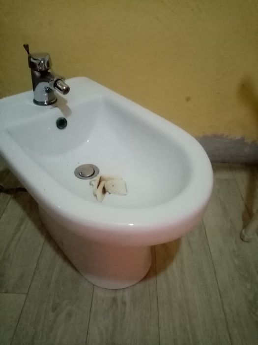 Биде, сантехника
