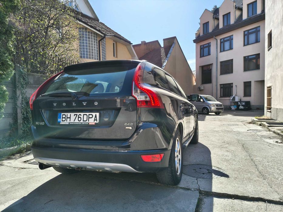 Volvo XC60 2.4D 175cp 5 cilindri Pieleinterior ITP 2026. inmatriculat