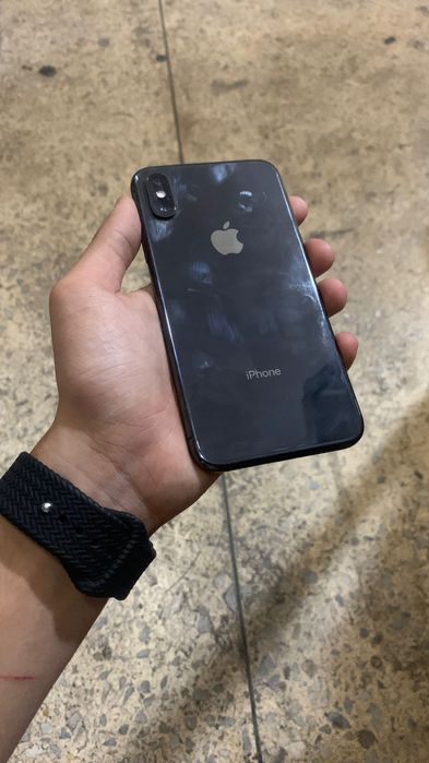 Iphone xs 64 qora