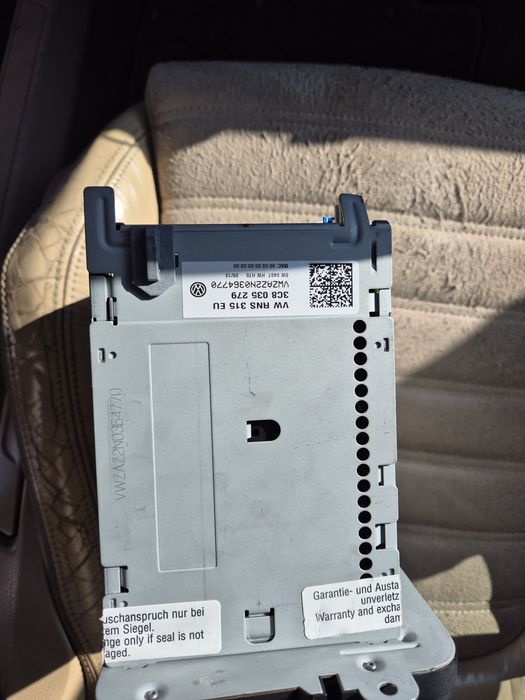 Оригинална мултимедия с навигация VW RNS 315