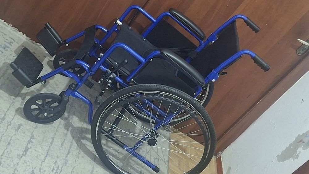 Инвалидная коляска