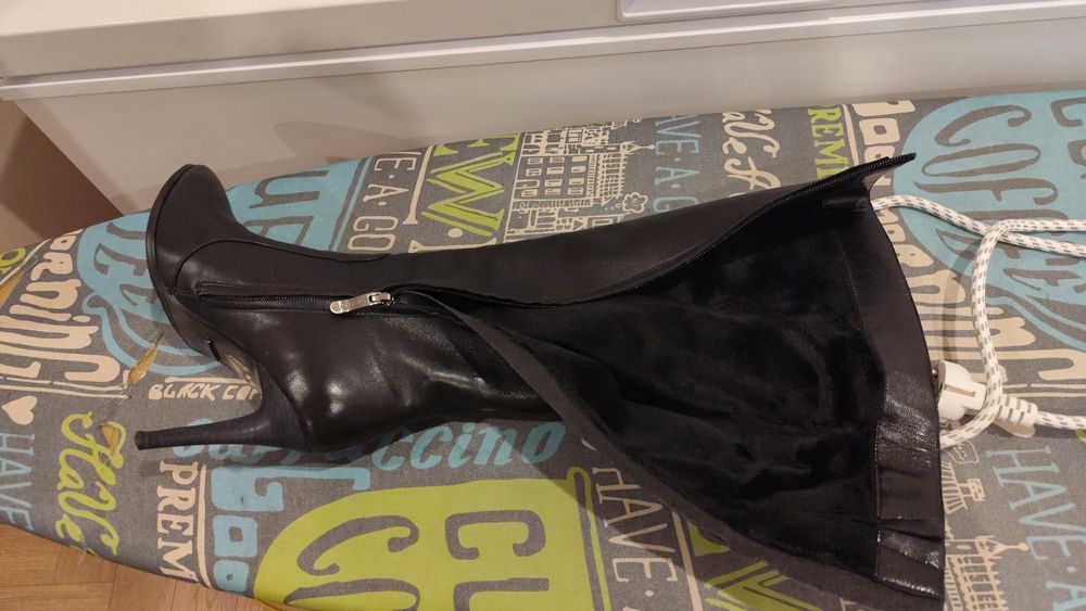 Сапоги Италия ,размеры:37;37,5;38