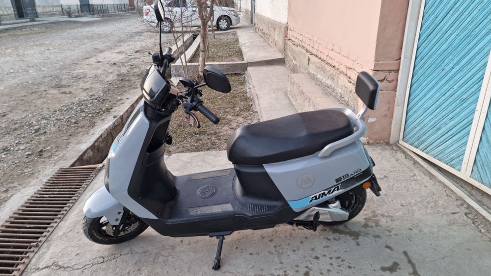 Elektro skuter sotiladi